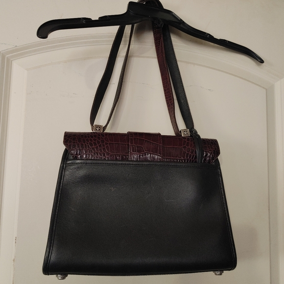 Brighton Leather Shoulder Bag - Picture 10 of 11